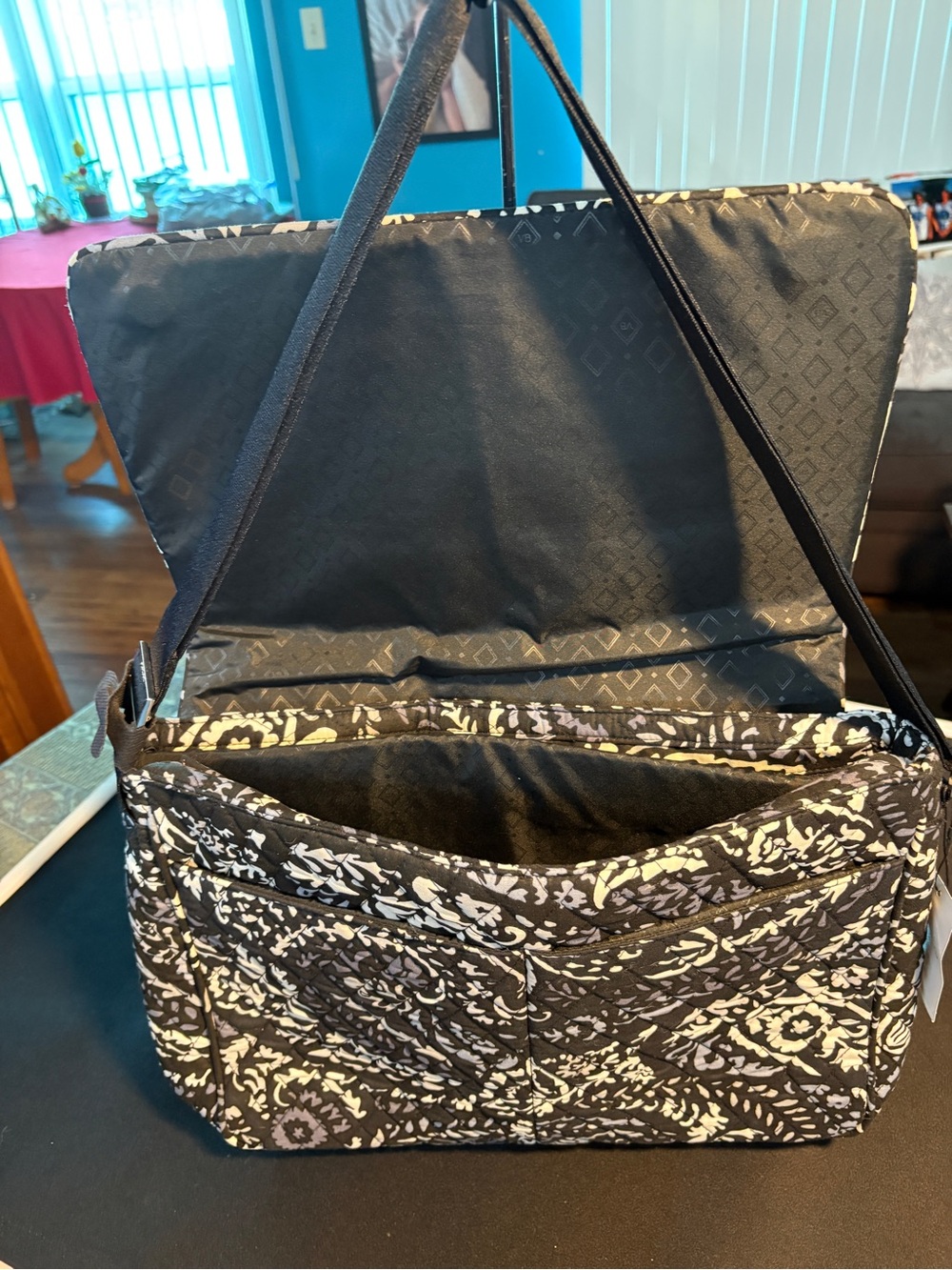 Vera Bradley Messenger Bag and Coin Purse NWT $154 MSRP - Picture 3 of 10